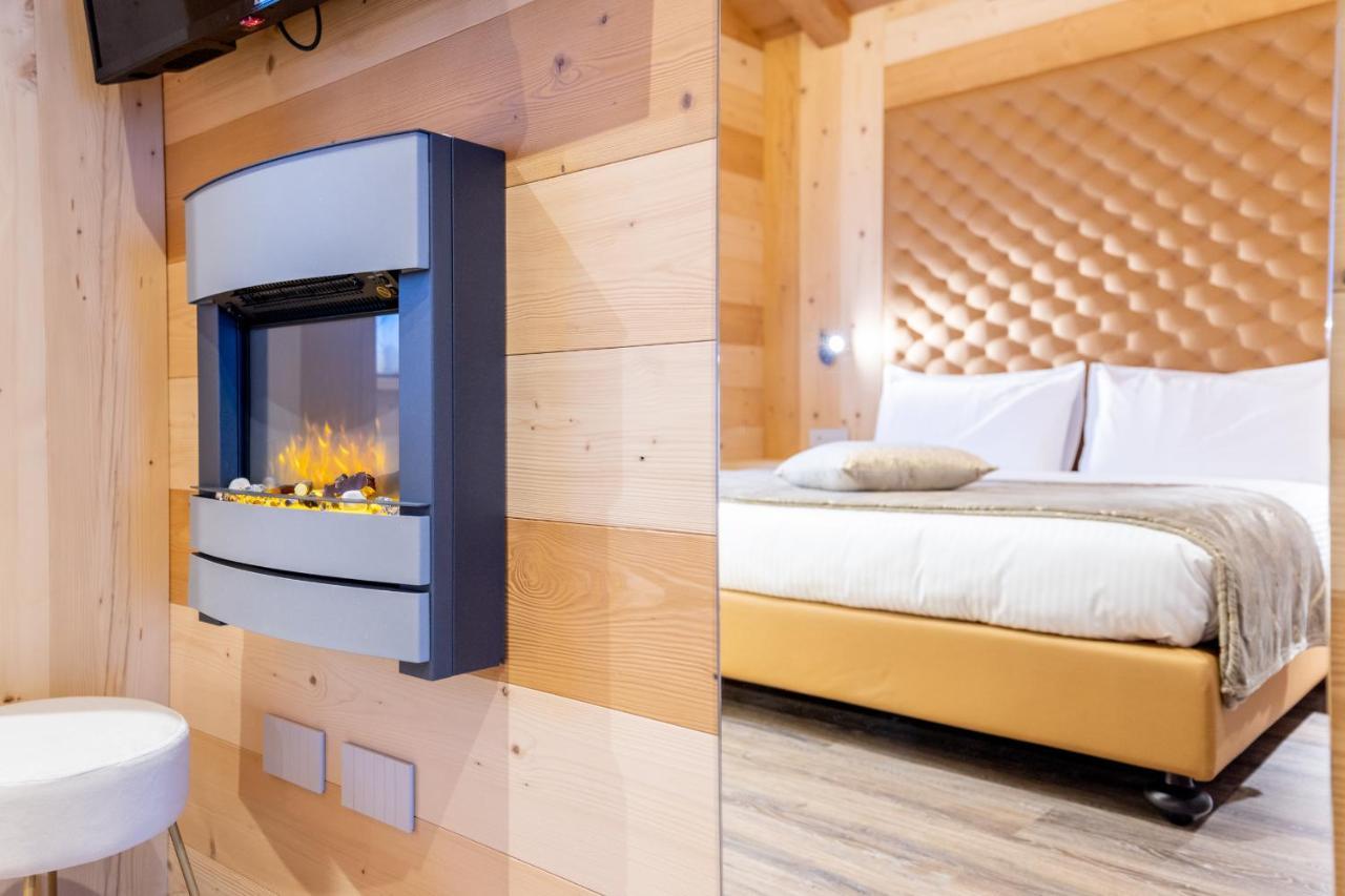 Chalet Imbosc'Che - 5 Beautiful Rooms In Charming B&B Ливиньо Экстерьер фото
