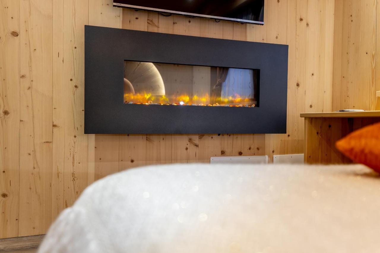 Chalet Imbosc'Che - 5 Beautiful Rooms In Charming B&B Ливиньо Экстерьер фото